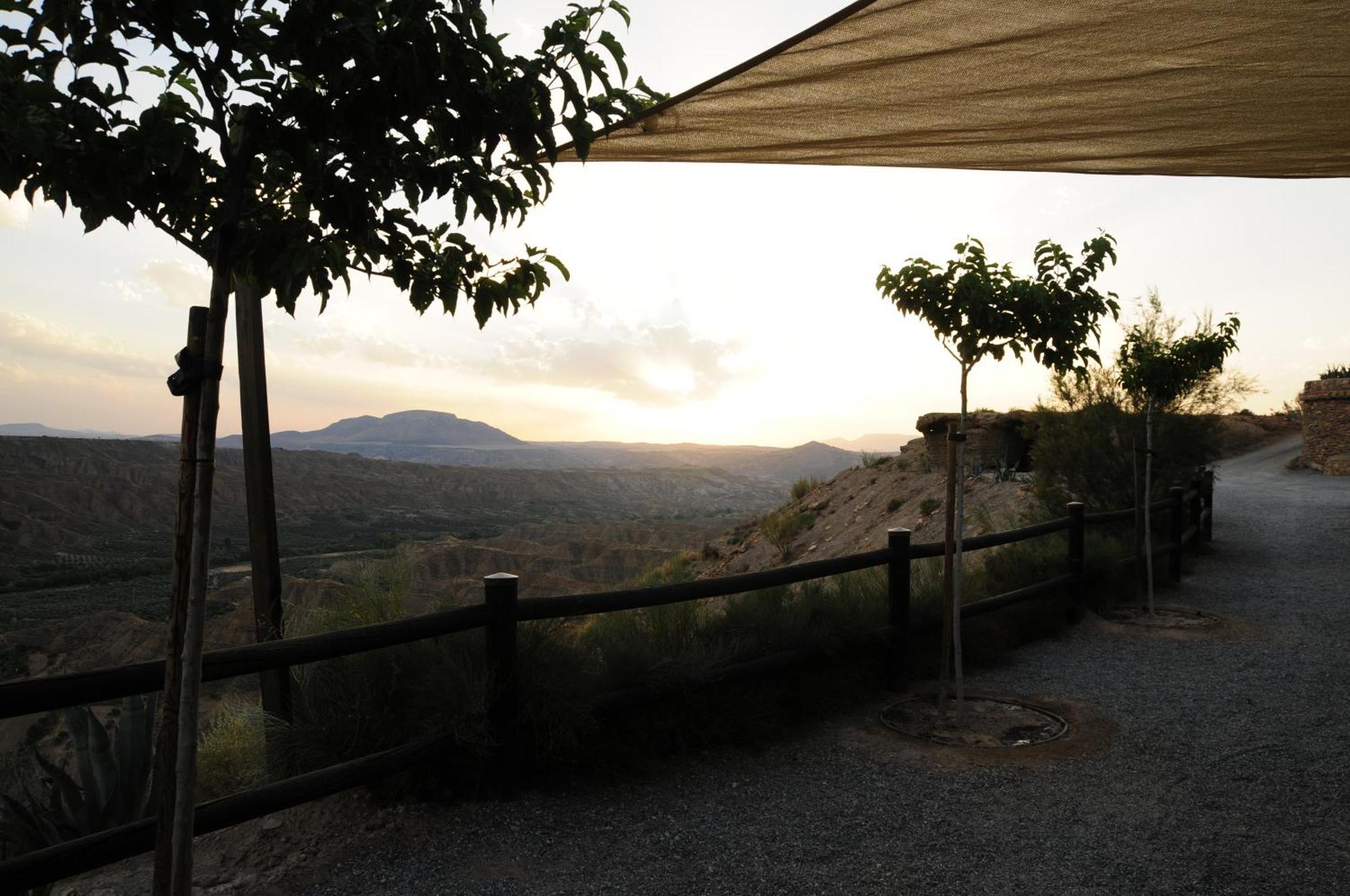 Cuevas El Torriblanco Guest House Gorafe ภายนอก รูปภาพ