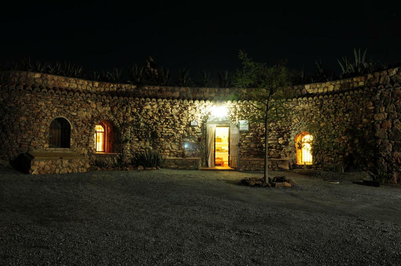Cuevas El Torriblanco Guest House Gorafe ภายนอก รูปภาพ